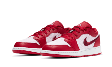 Wethenew-Sneakers-France-Air-Jordan-1-Low-SE-Red-Quilt-2_800x_1d1fc95f-4063-44dc-8475-d47184d49e75-1