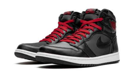 Wethenew-Sneakers-France-Air-Jordan-1-Retro-High-Black-Gym-Red-Black-555088-060-2_800x_c65d8e93-2e65-4de7-88e6-e1eeec714f53-1