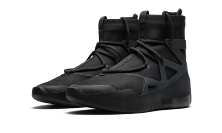 Wethenew-Sneakers-Frankrike-Nike-Air-Fear-Of-God-Triple-Black-AR4237-005-2_1200x_d10b201b-97cd-40ca-9614-1acad85f006b-1