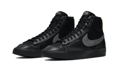 Wethenew-Sneakers-France-Nike-Blazer-Mid-77-Spider-Web-DC1929-001-2_1200x_5a1e6d62-0195-483e-8a0d-541df5067ee5-1