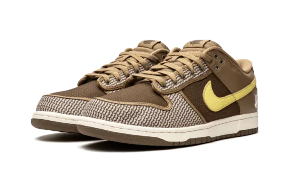 Dunk Low SP UNDEFEATED Canteen Dunk vs. AF1 Pack