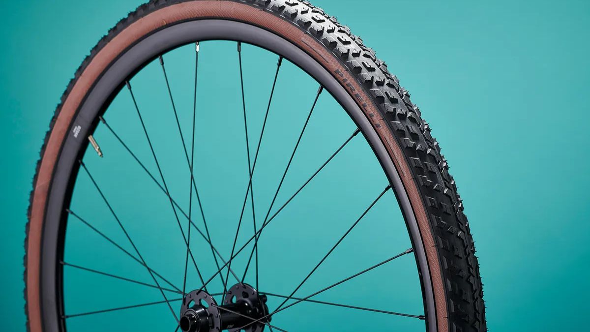 205mm gravel tire